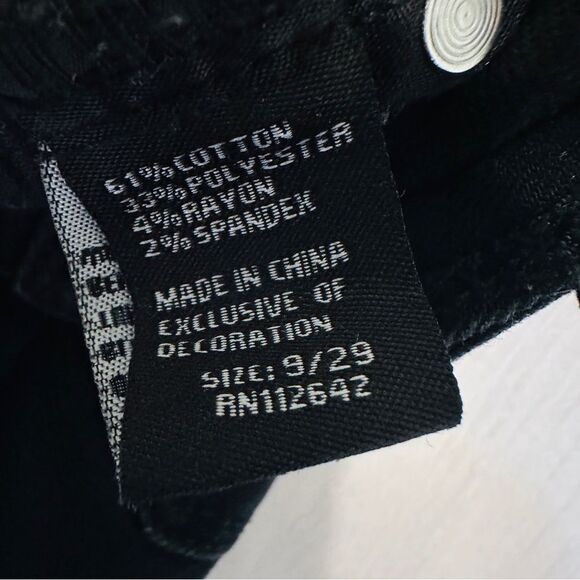 Blue Savvy Black Stretch Denim Capri Jeans Size 9/29 - Picture 6 of 9